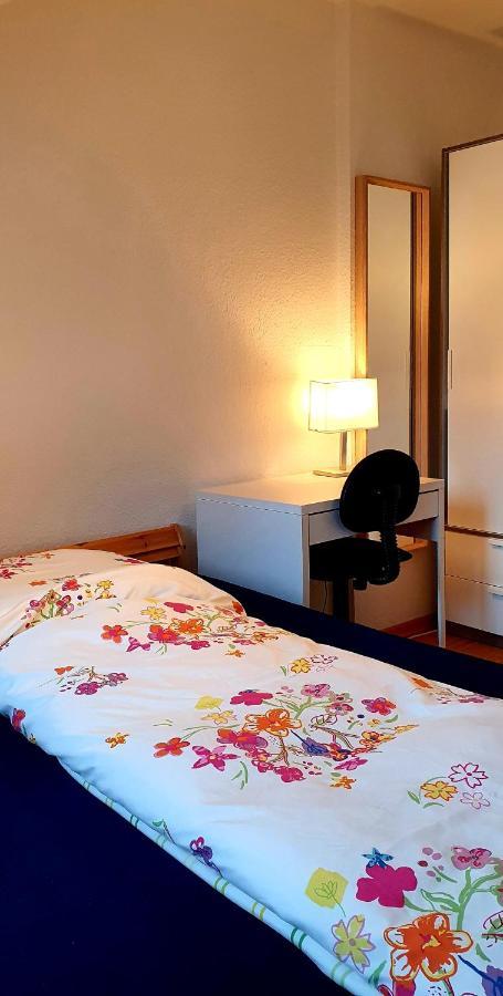 Privat Zimmer In Bad Homburg Bei Kurhaus Bad Homburg vor der Höhe Esterno foto