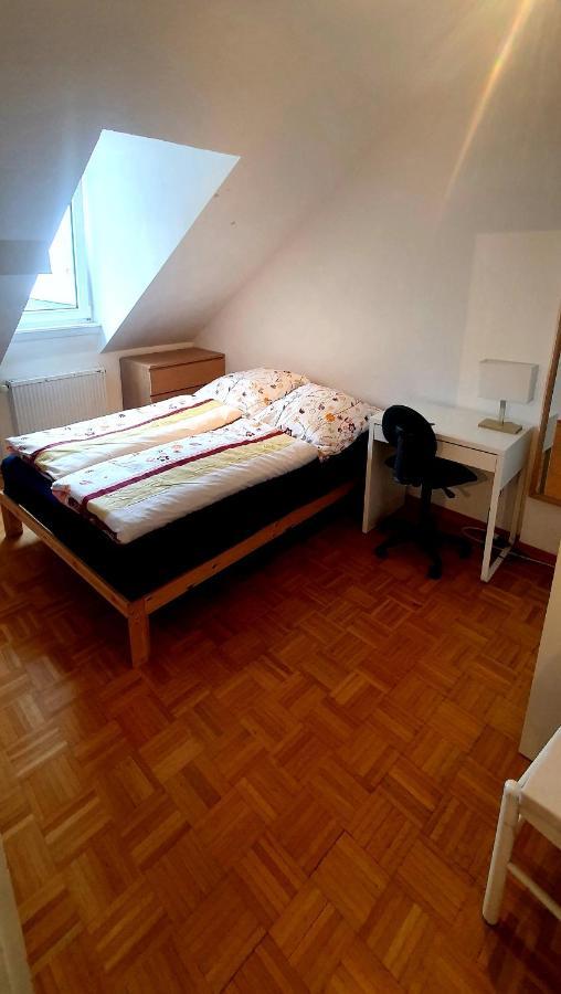 Appartamento Privat Zimmer In Bad Homburg Bei Kurhaus Bad Homburg vor der Höhe Esterno foto